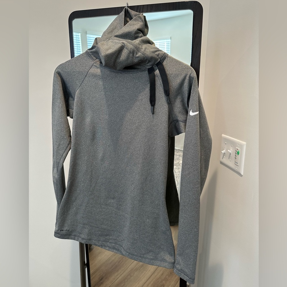 NikePro, Cold Weather Top, Size Medium